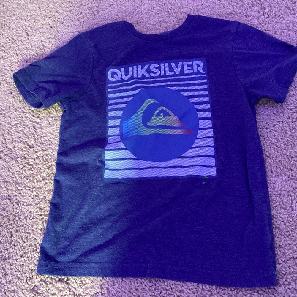 Boys quicksilver shirt size 6